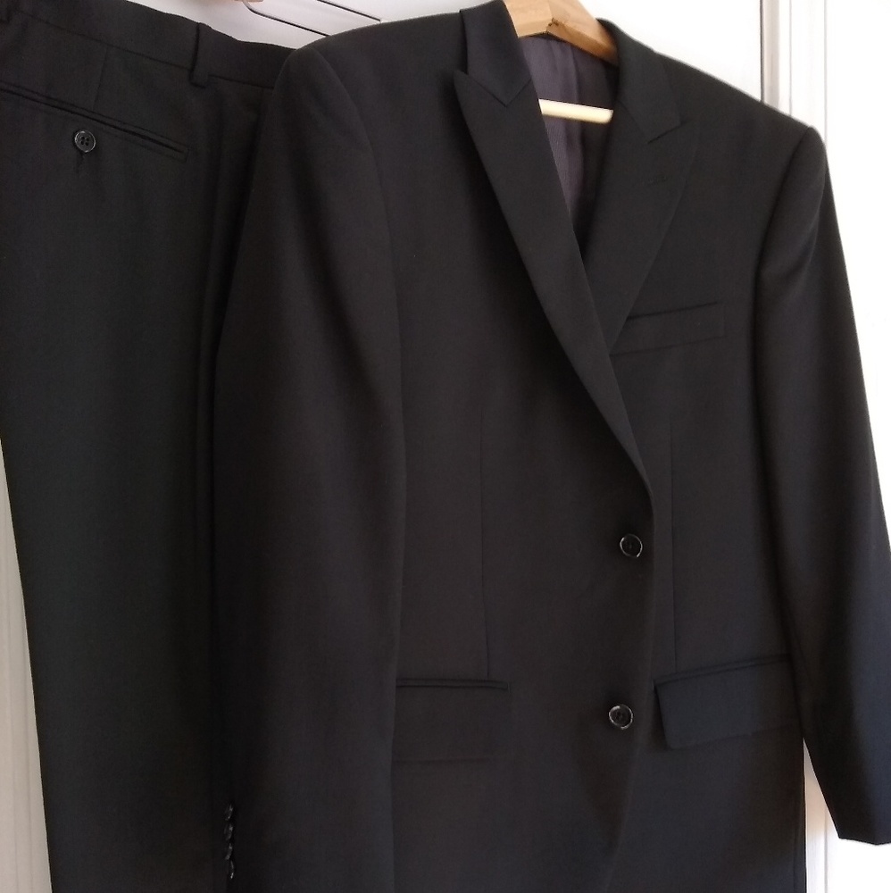 Black Modern Fit Apt. 9 Suit